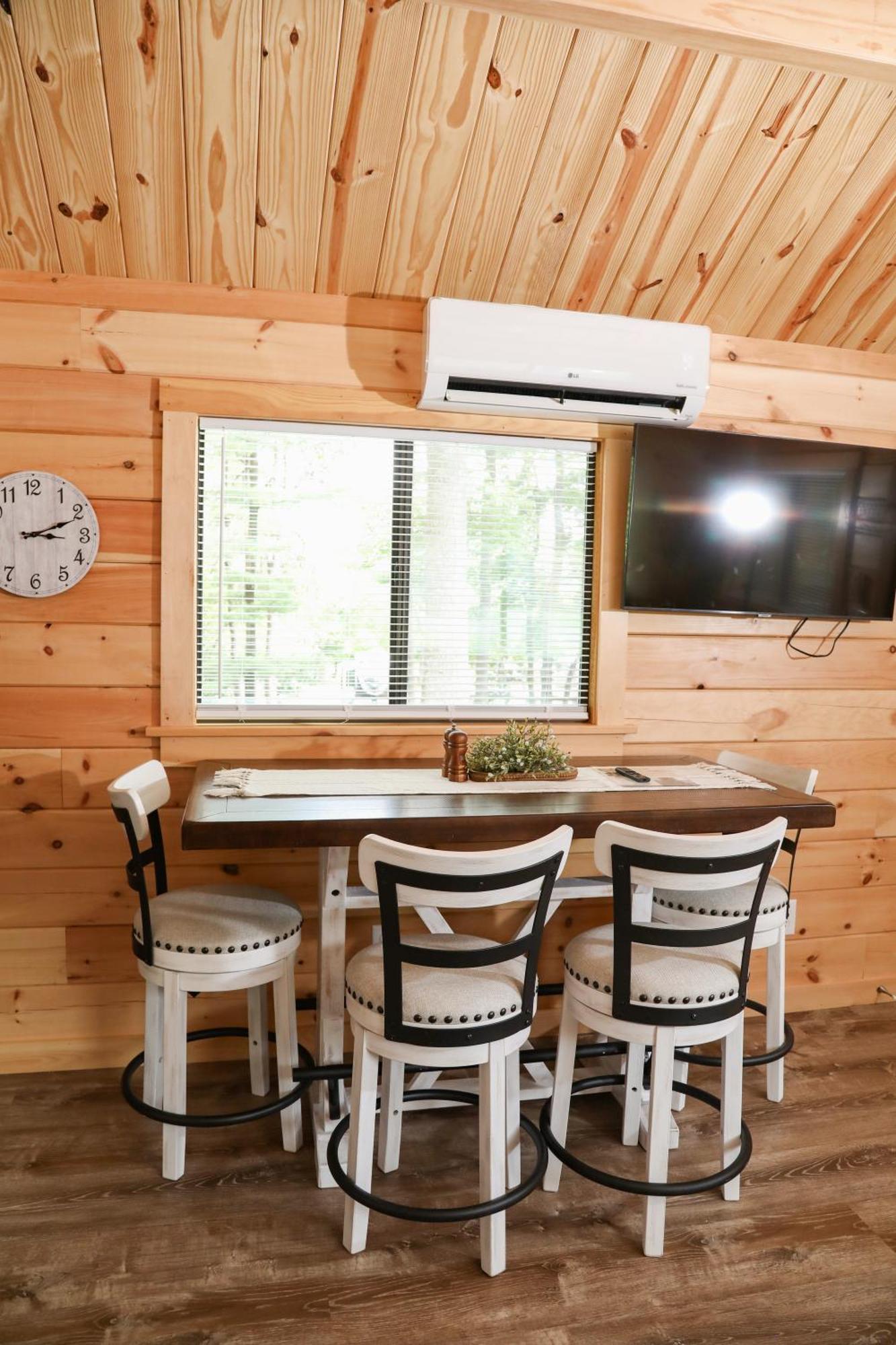 The Bellefonte Campground Room photo