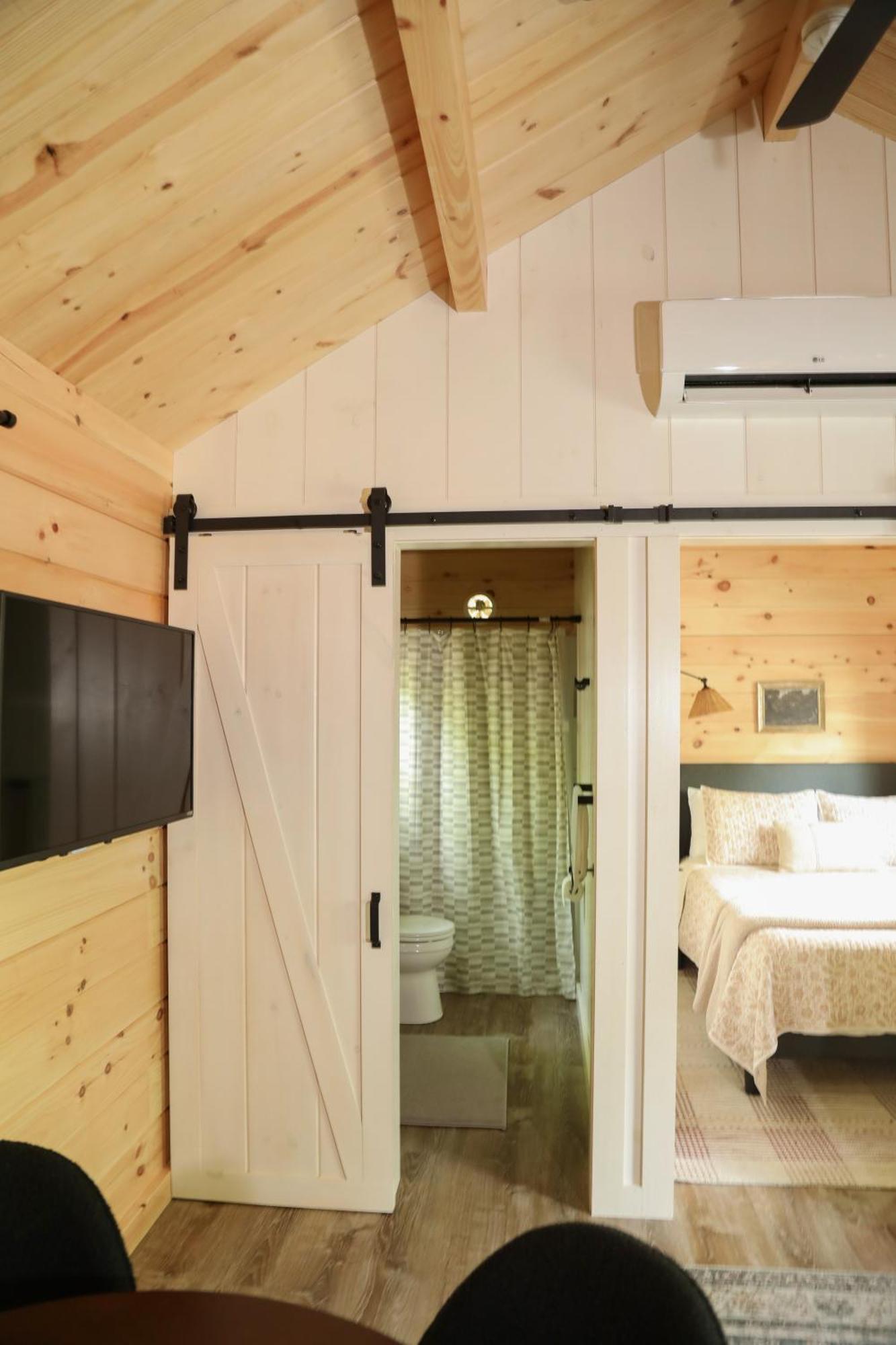 The Bellefonte Campground Room photo